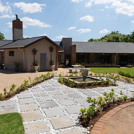 Opstal Gastehuis Potchefstroom Exterior foto